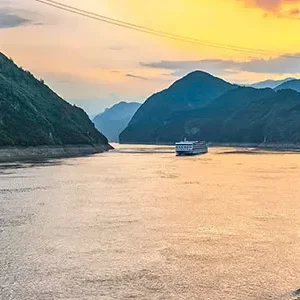 4 Days Luxury Yangtze River Cruise from Chongqing to Yichang